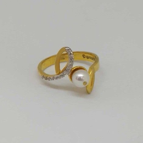 22 kt Gold Ladies Branded Ring