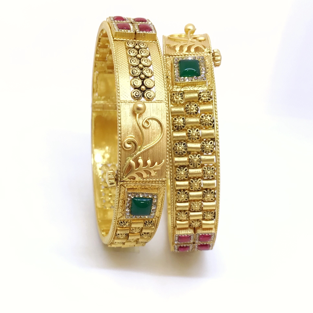 916 Gold antique Design Kada Bangles