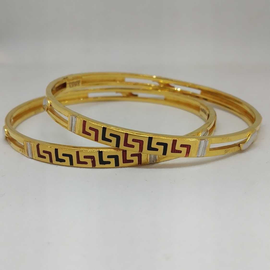 22 KT GOLD FANCY DESIGNED COPPER BANGLE