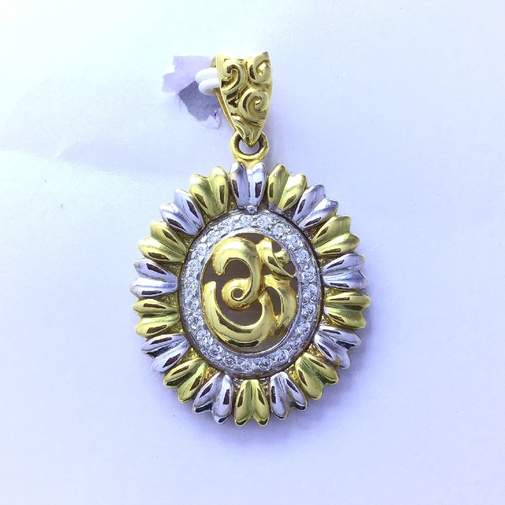 DESIGNING OM GOLD PENDANT