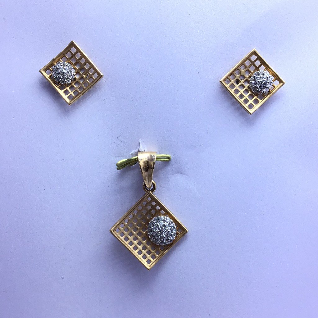 FANCY ROSE GOLD SQUARE PENDANT SET